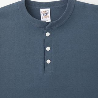 6.2オンス オープンエンド マックスウェイト ヘンリーネックTシャツの画像06